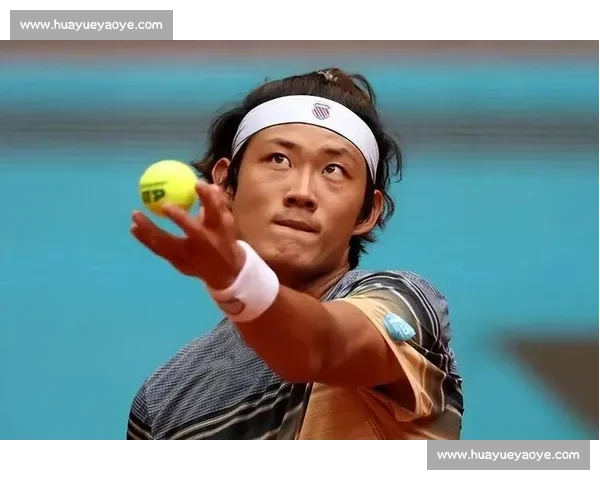 张之臻赴港进校园：与小学生共赴网球之约